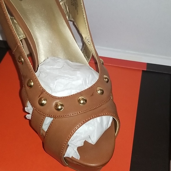 G by Guess High Heels - Picture 4 of 8